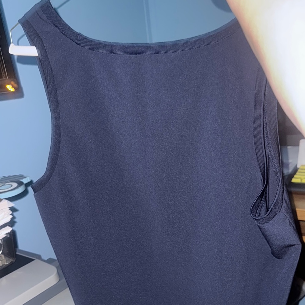 🩵BR Standard Classic Navy Blue Tank Top - Picture 2 of 4